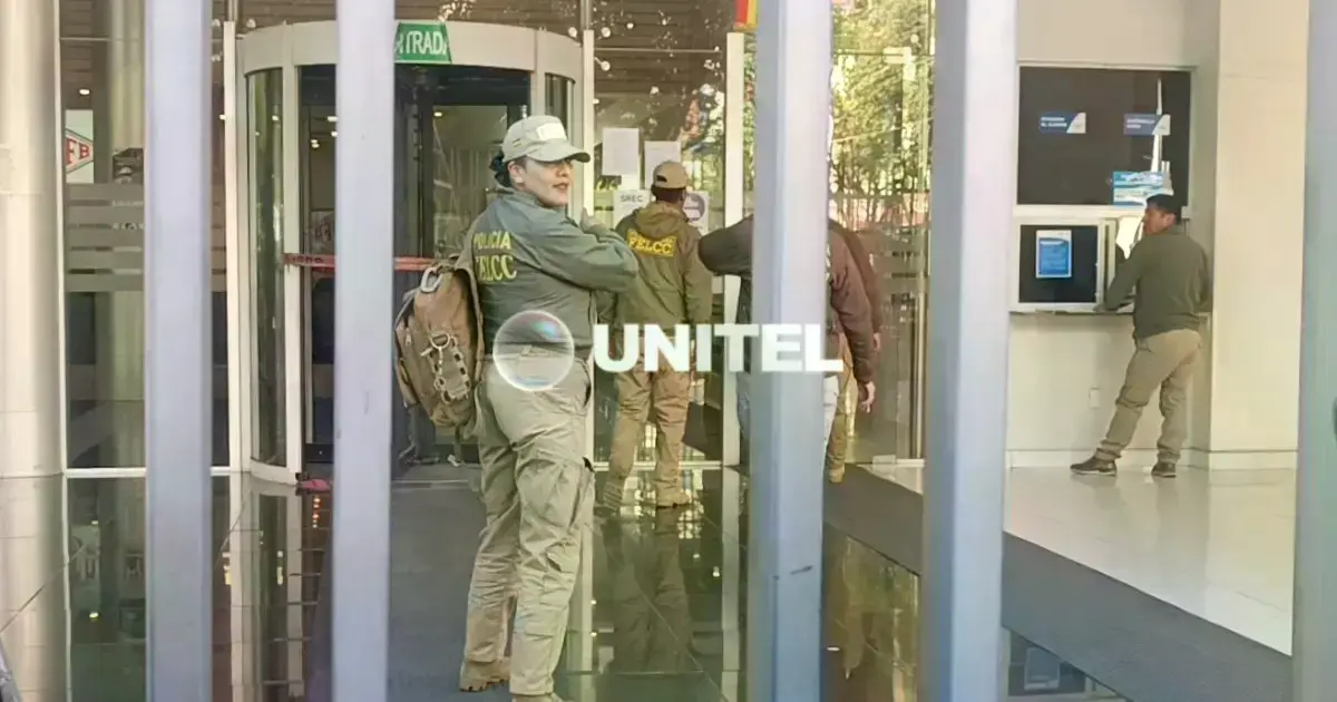 Los efectivos llegaron este viernes para intervenir las oficinas