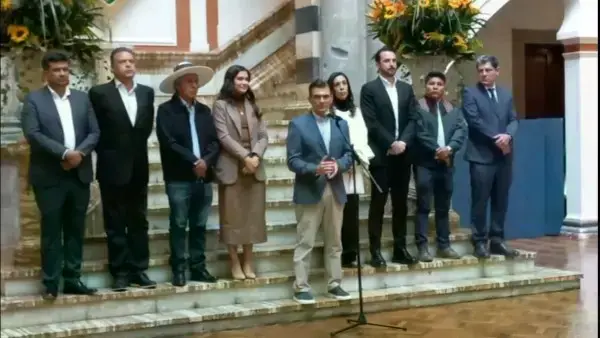 Reunión entre el presidente Rodrigo Paz y los gobernadores electos.