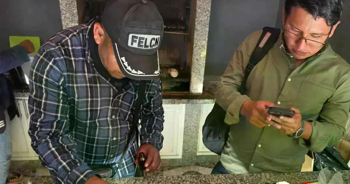 Siete policías aprehendidos por cocaína hallada en recinto de la Felcn