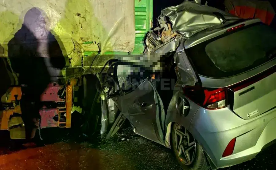 Así quedaron los vehículos implicados en el accidente