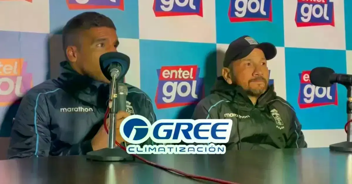 Julio Vila y Pablo Salinas en la rueda de prensa posterior al partido.