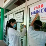 Personal de salud de Santa Cruz inicia un paro de 96 horas por salarios impagos