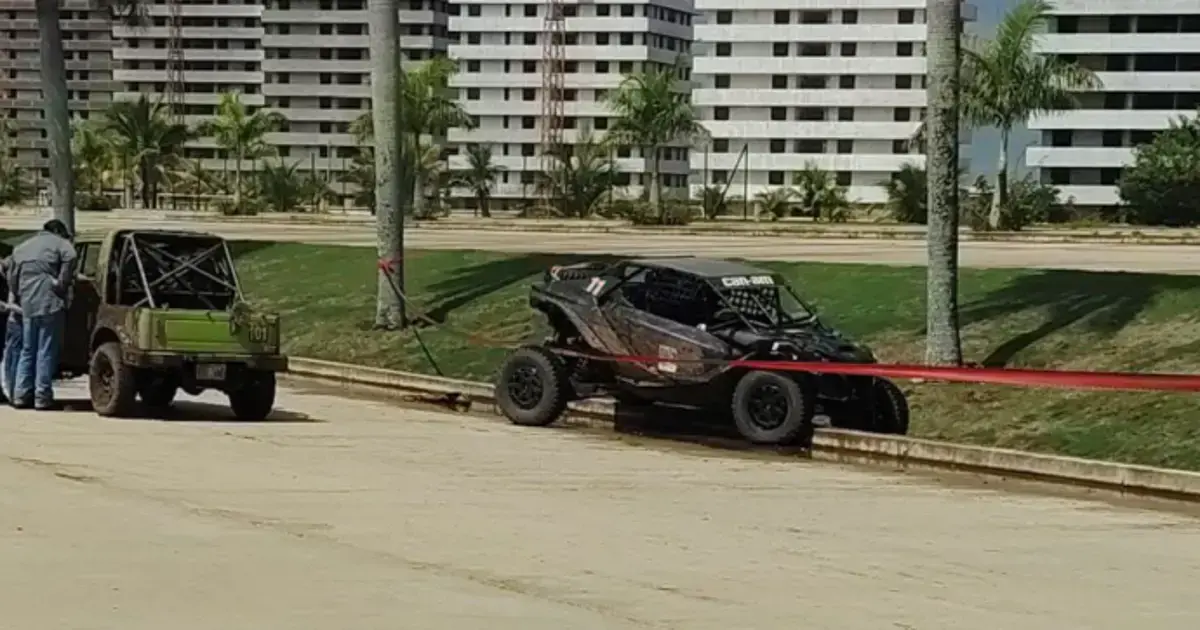 Así quedó el teryx que ocupaba el piloto durante la competencia