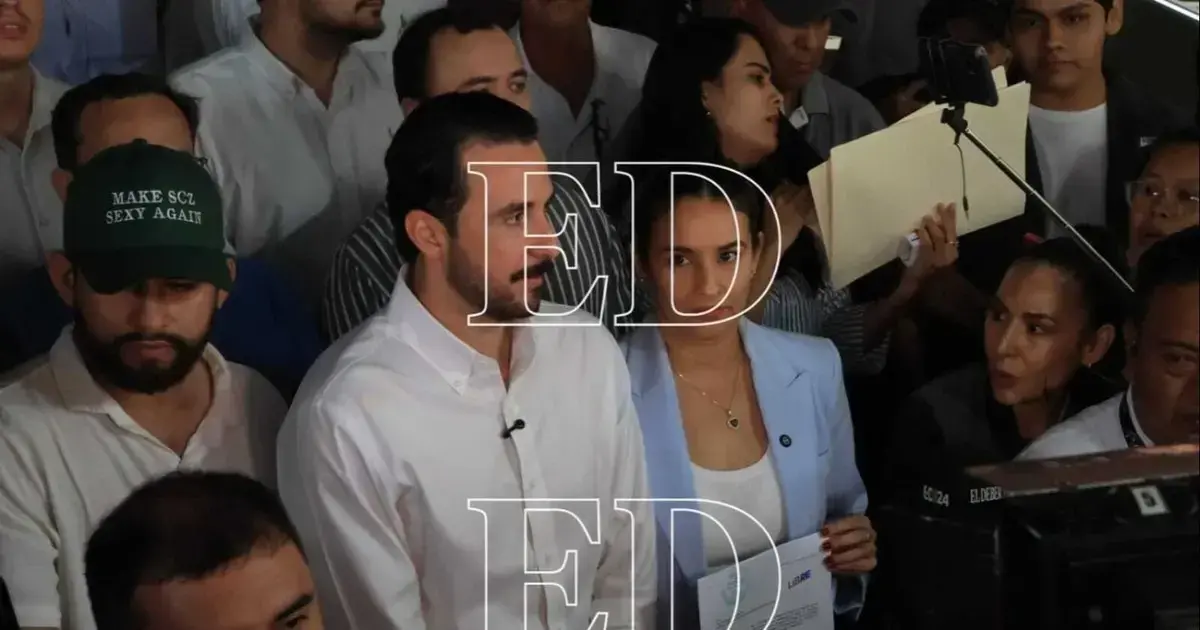 El martes 21 de abril, JP Velasco y Paola Aguirre llegaron hasta la Gobernación para iniciar con el proceso de transición de