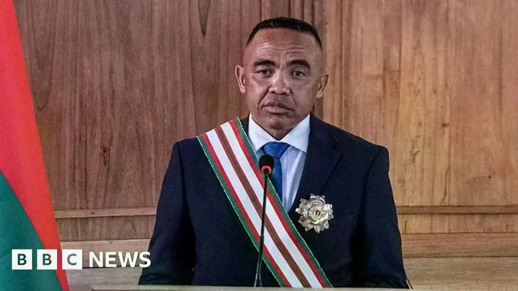 Michael Randrianirina tomó el control del país en octubre de 2025, tras ser depuesto el expresidente.