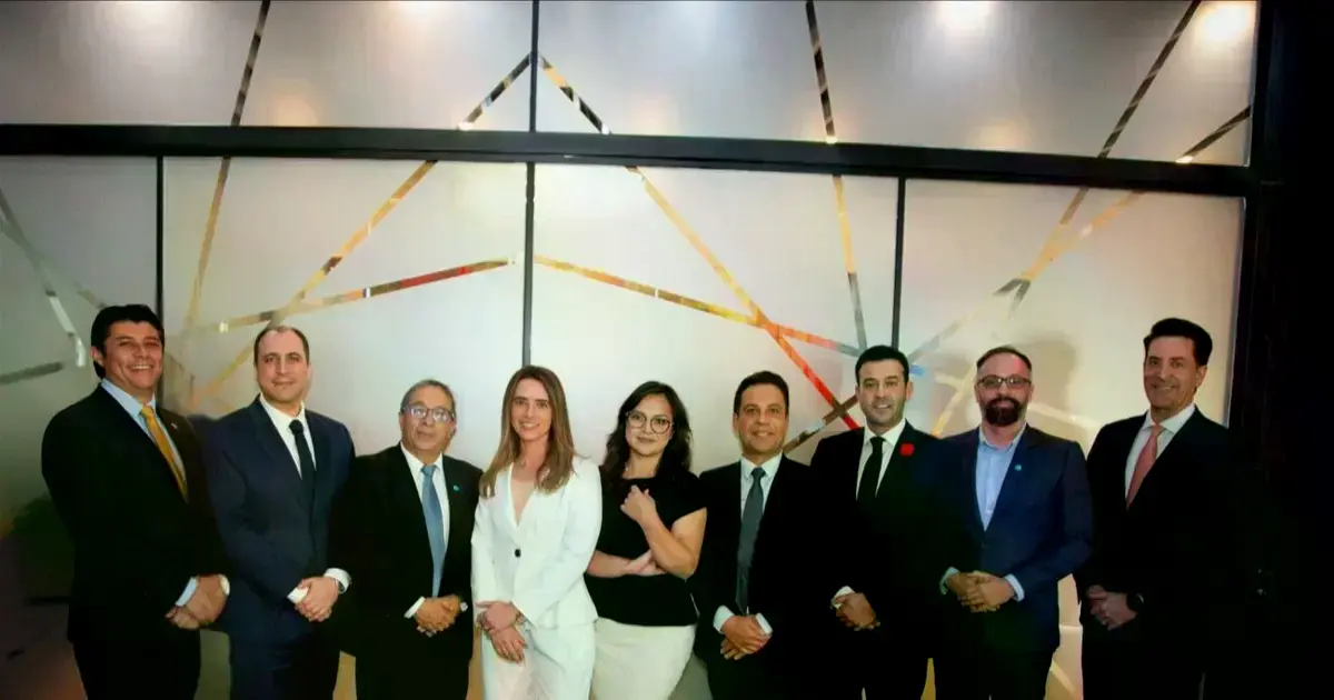 El equipo de la firma jurídica PPO Indacochea, reconocido por LACCA.