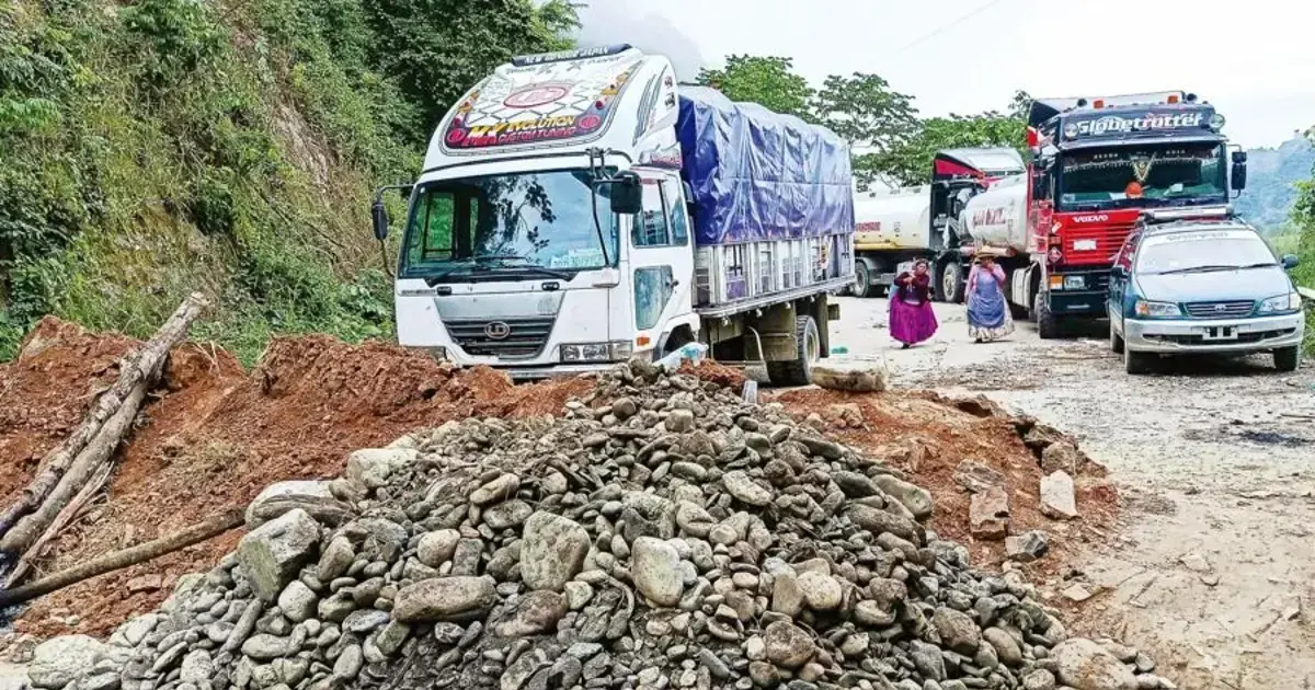 Manifestantes durante bloqueos en la región de Caranavi.