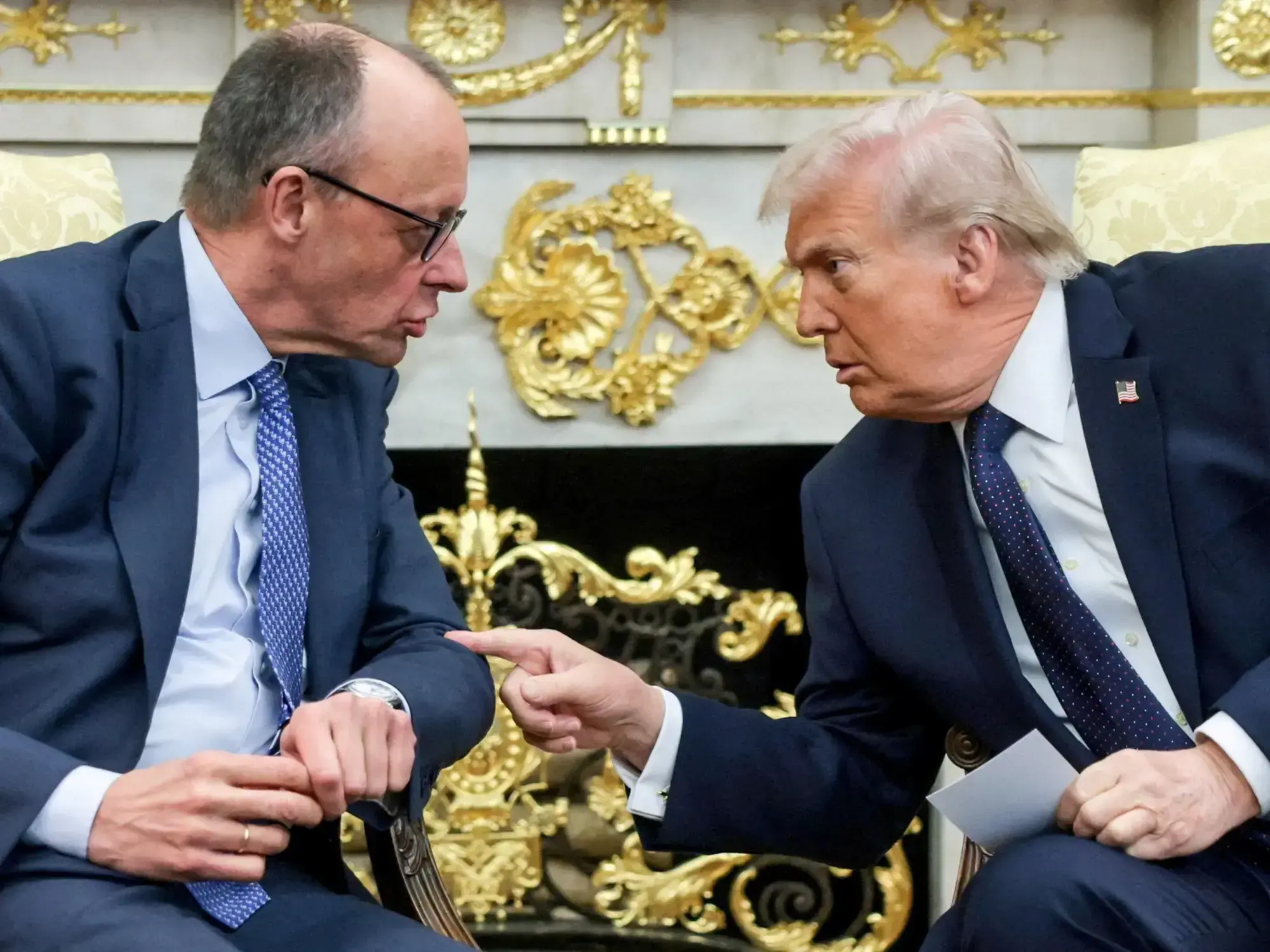 Trump y el canciller alemán Friedrich Merz en la Oficina Oval, en marzo.