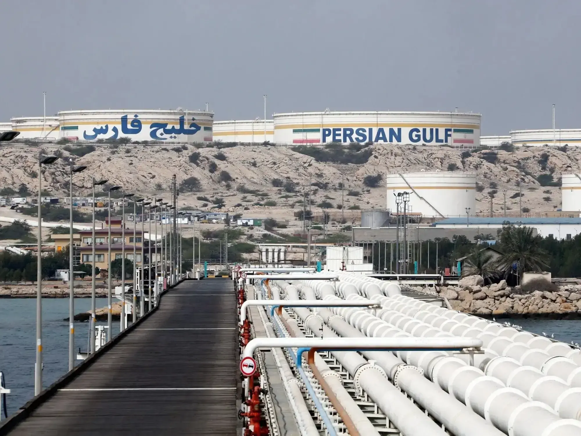 Instalaciones petroleras de la isla de Kharg, frente a la costa de Irán.