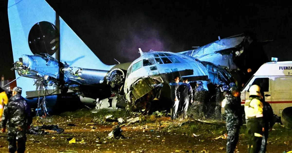 Así quedó el avión Hércules tras el accidente ocurrido el 28 de febrero.