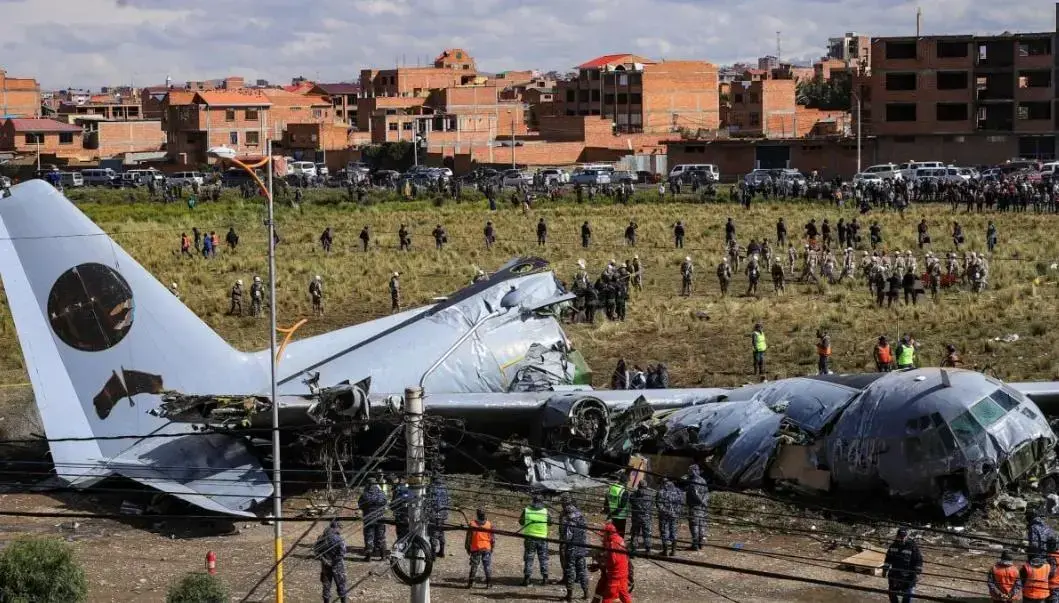 El avión siniestrado en El Alto