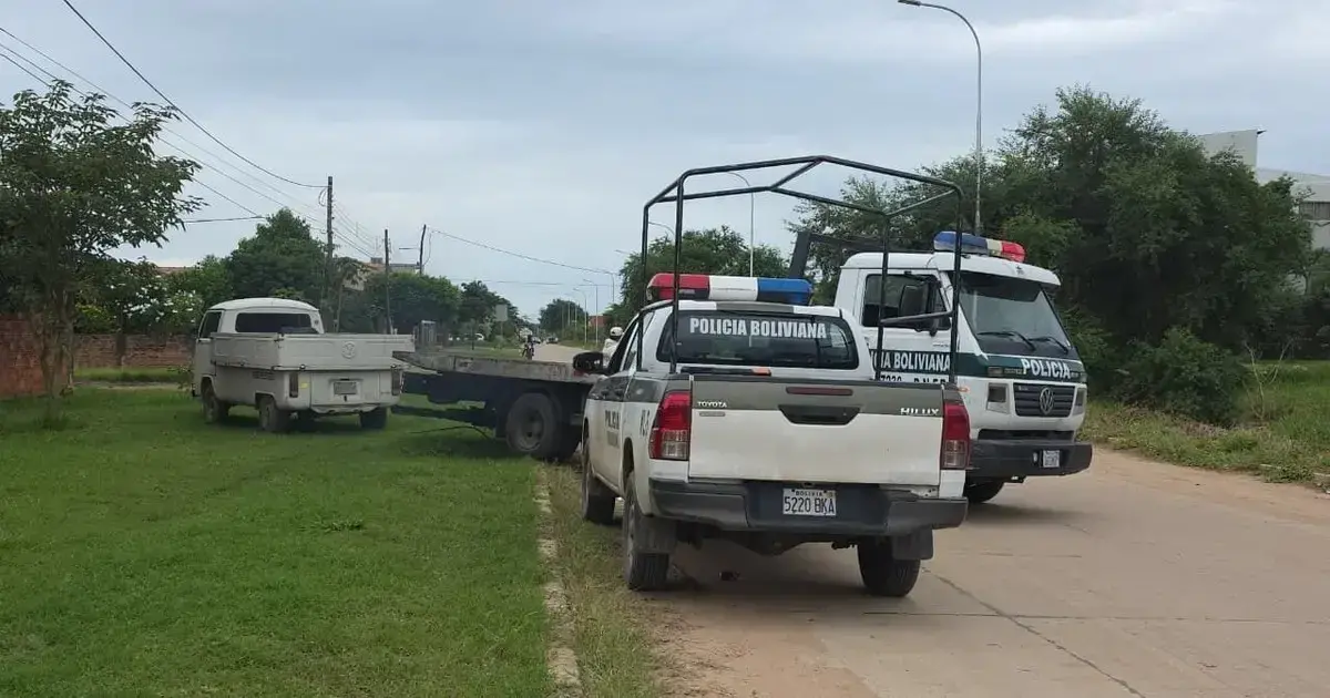 Retiran vehículo donde fue hallado muerto un mecánico