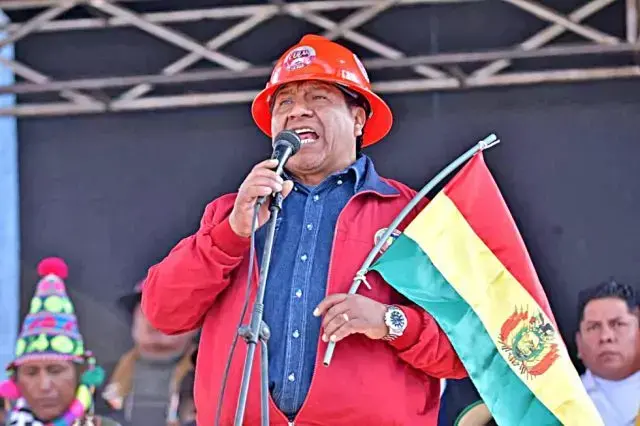El secretario de la COB, Mario Argollo, en el Cabildo del viernes.