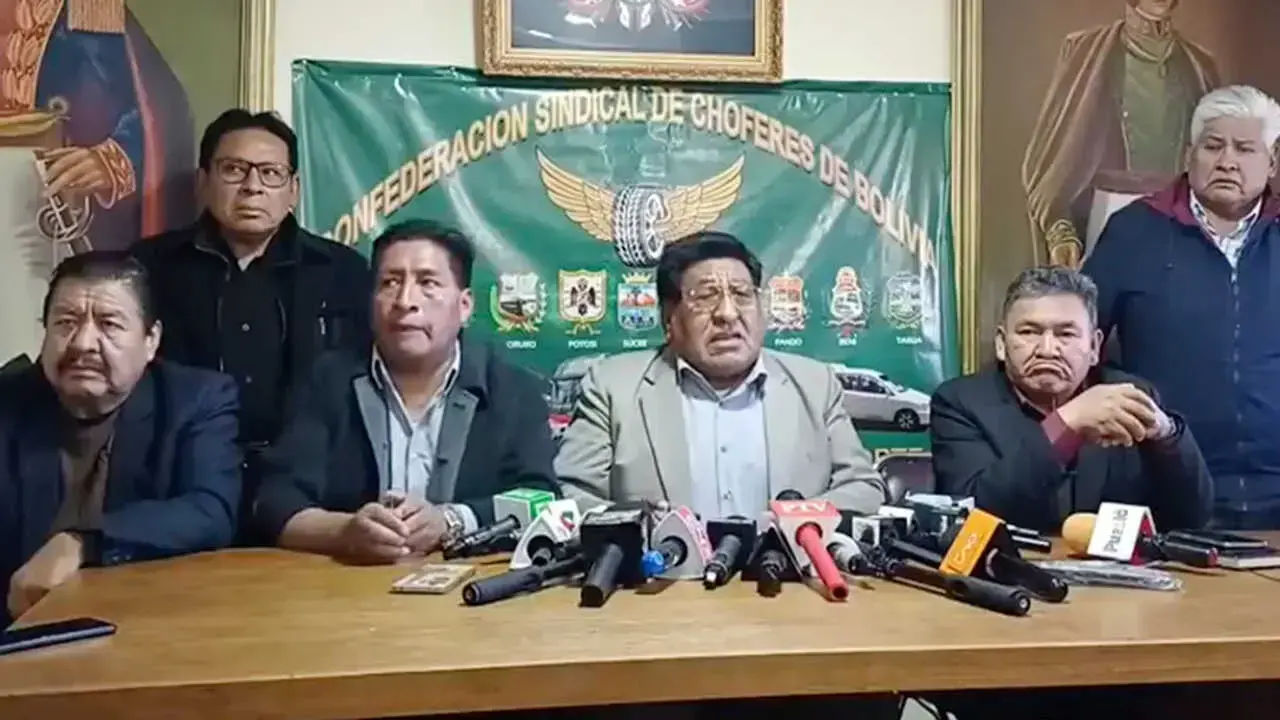 Confederación de Choferes ratifica paro este martes y descarta diálogo previo con el Gobierno.