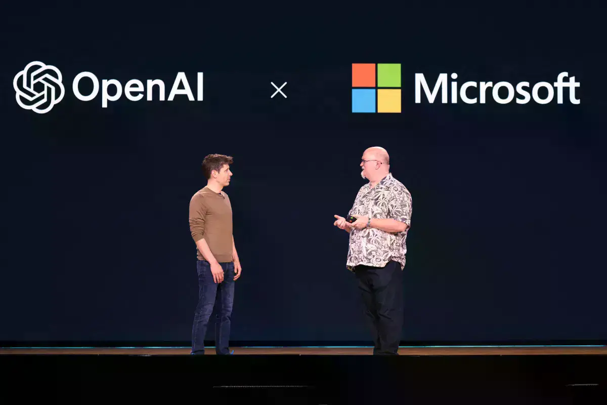 Nadella afirma que Microsoft explotará el nuevo acuerdo con OpenAI