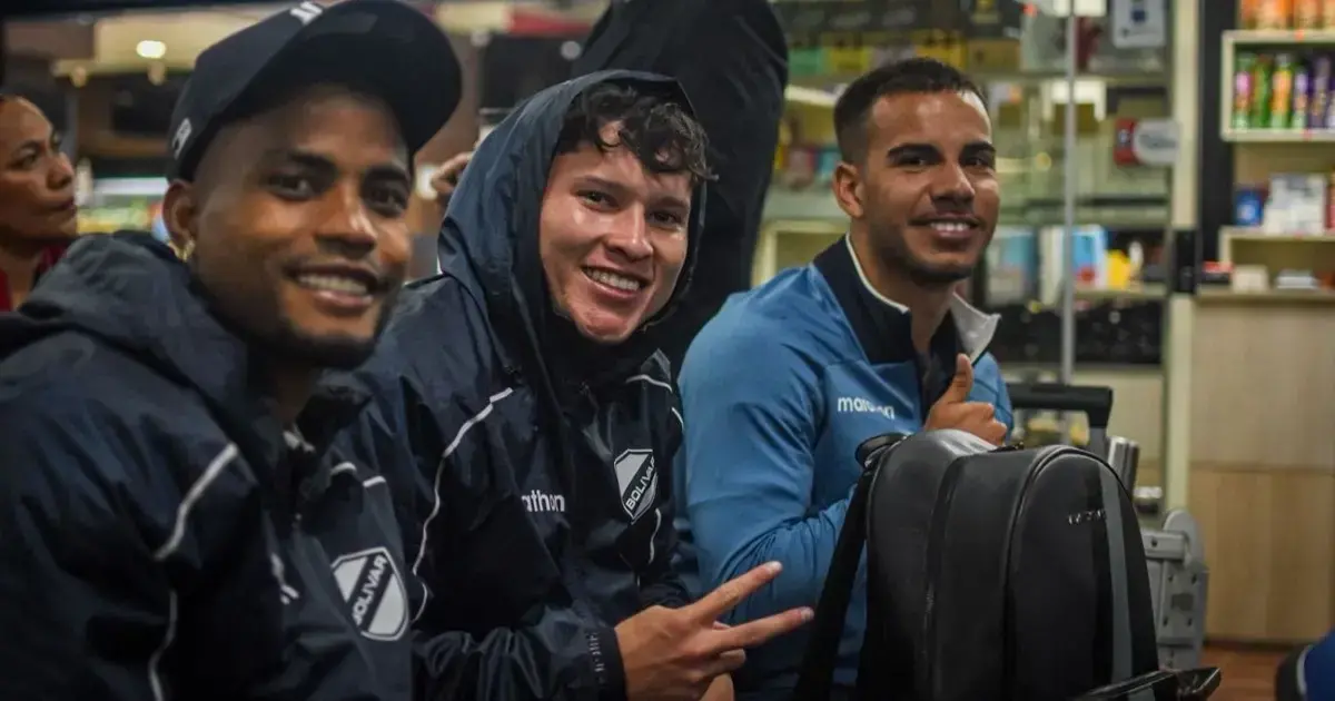 Romero (izq.), Paz y Robson en una etapa del viaje a Caracas.