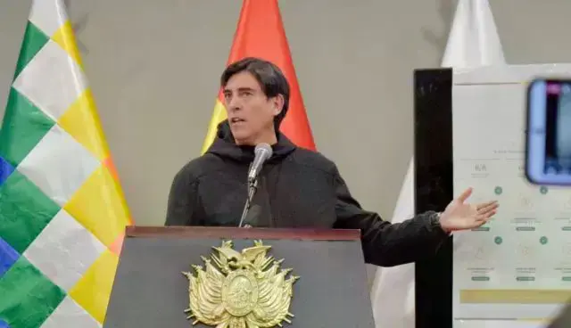 El ministro de Obras Públicas, Mauricio Zamora.