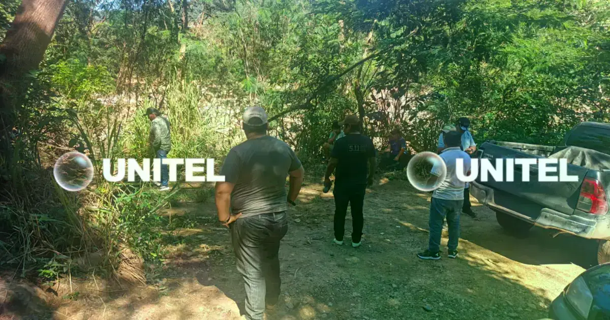 Pobladores de la zona reportaron el hallazgo del cuerpo en llamas.