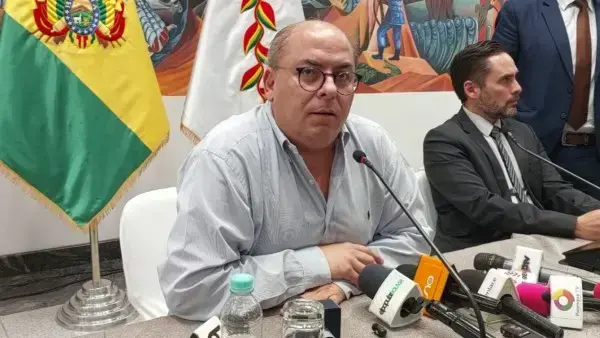 Hormando Vaca Díez, viceministro de Tierras.