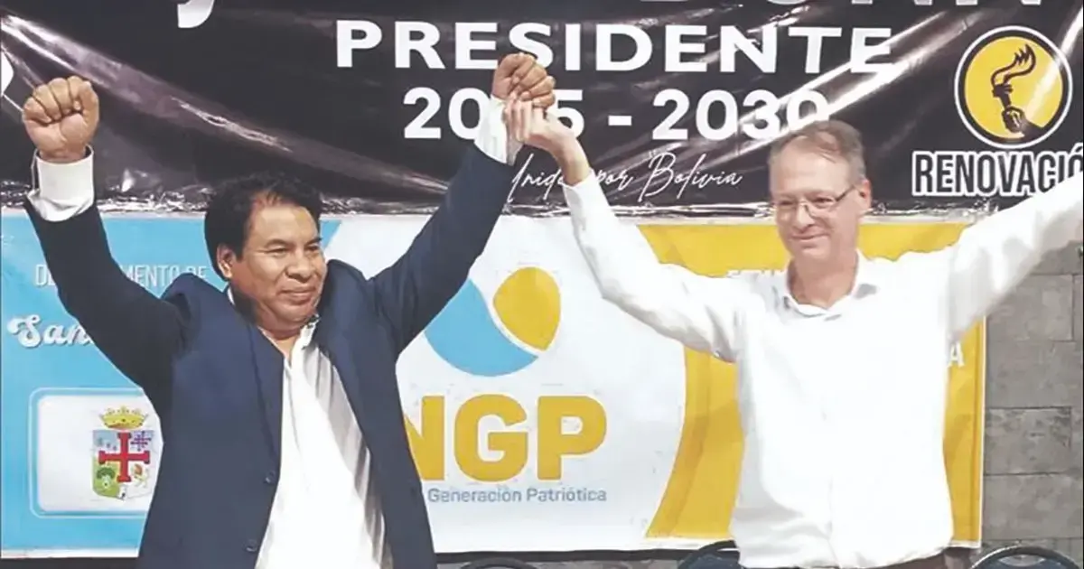 El líder de NGP, Édgar Uriona (izq.), y su candidato Jaime Dunn, quien fue inhabilitado.