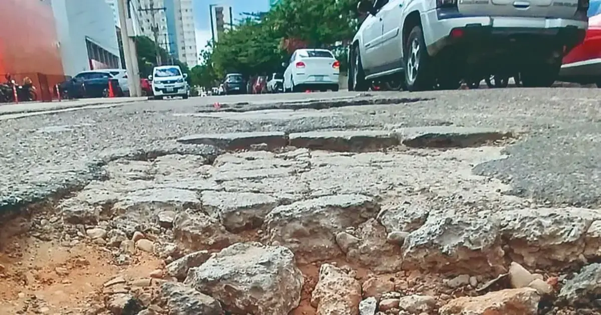Foto del cuarto anillo y avenida San Martín, zonas conflictivas por baches.