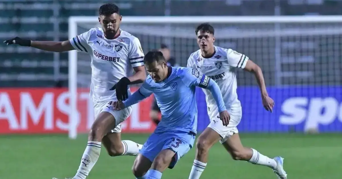 Bolívar le ganó a Fluminense en La Paz 2-0.