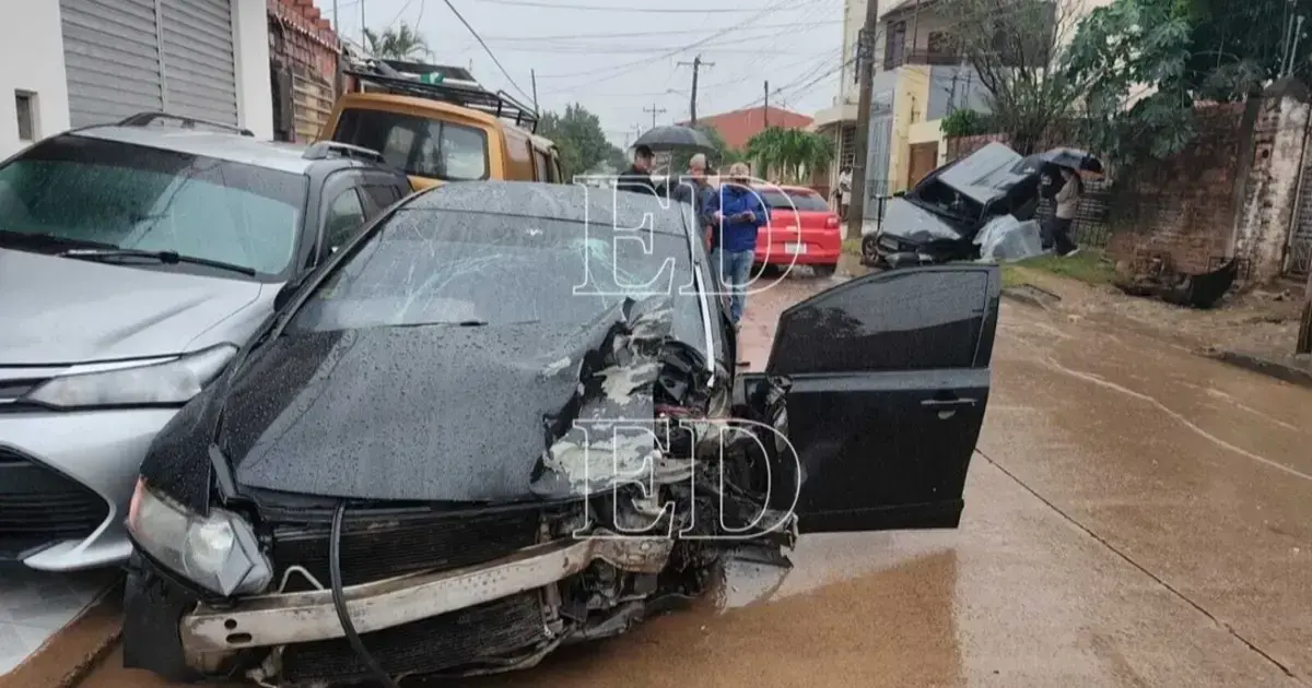 El conductor de esta vagoneta provocó el accidente con muerte