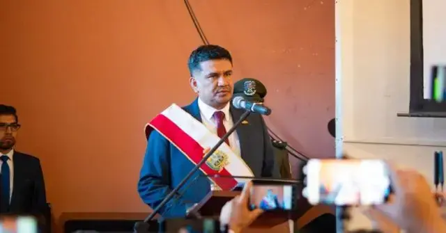 Luis Ayllón, gobernador de Chuquisaca.