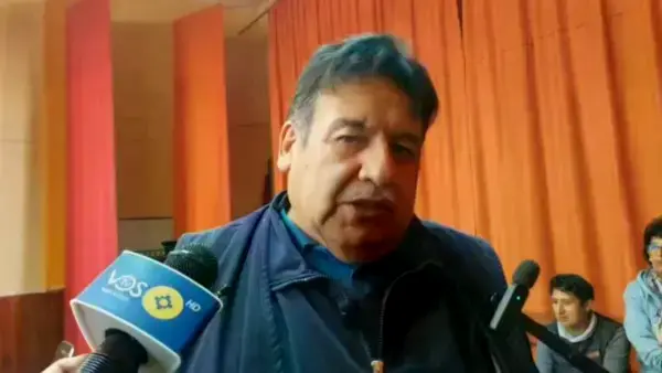El presidente del Comité Electoral del magisterio urbano, Rolando Castillo.