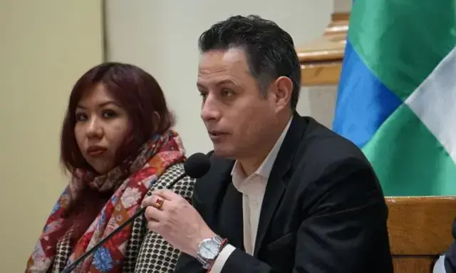 El vicepresidente Edmand Lara brindó este lunes una conferencia de prensa. Foto: APG