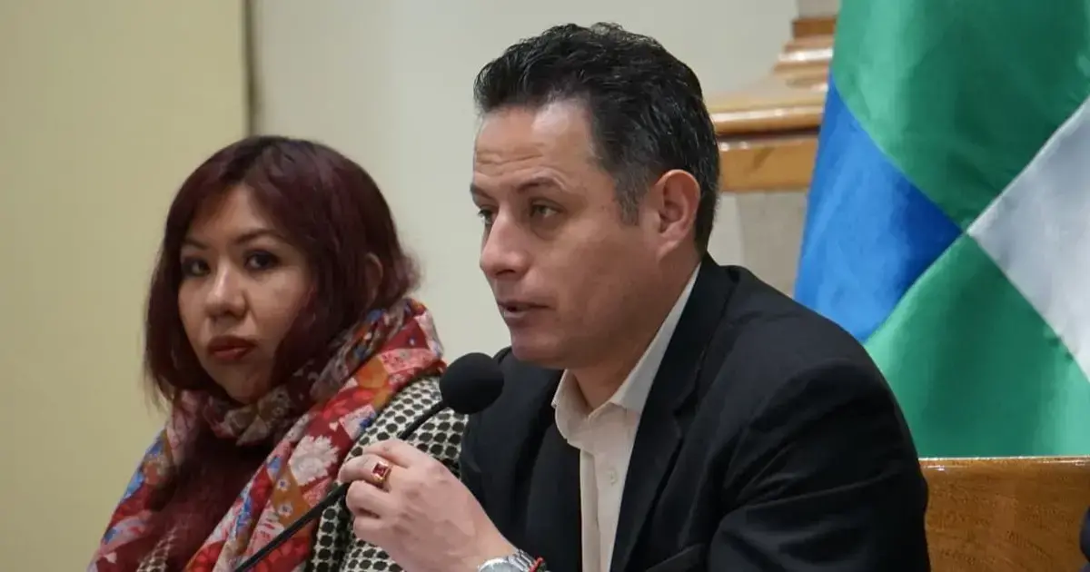 El vicepresidente Edmand Lara.
