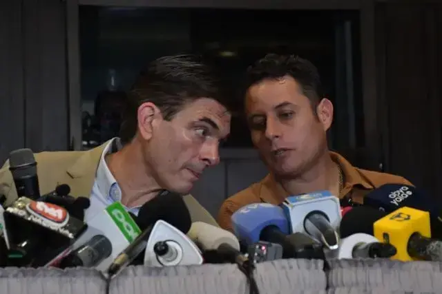 Rodrigo Paz (i) y Edmand Lara en una aparición anterior.