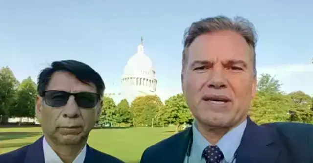 El viceministro Justiniano y el coronel Cabrera.