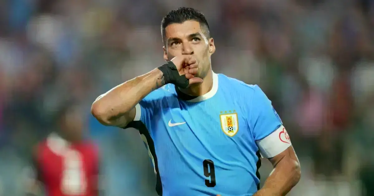 El delantero 'charrúa' con la camiseta de Uruguay.