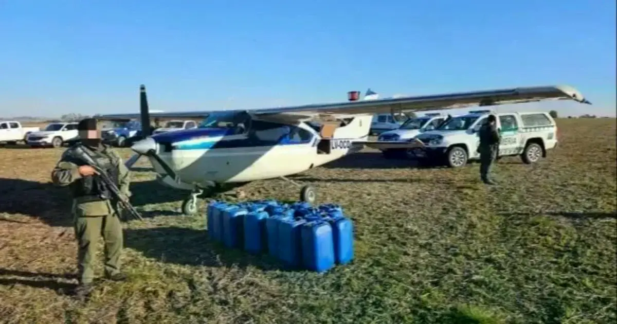 Avioneta boliviana con droga secuestrada en Argentina