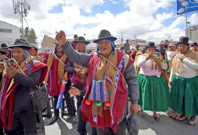 Organizaciones afiliadas a la COB volvieron a movilizarse este miércoles en El Alto. Foto: APG