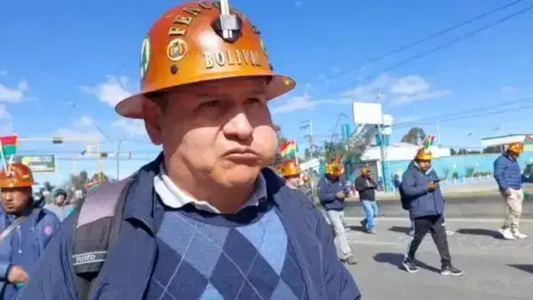 El representante de FEDECOMIN La Paz, Federico Escobar.