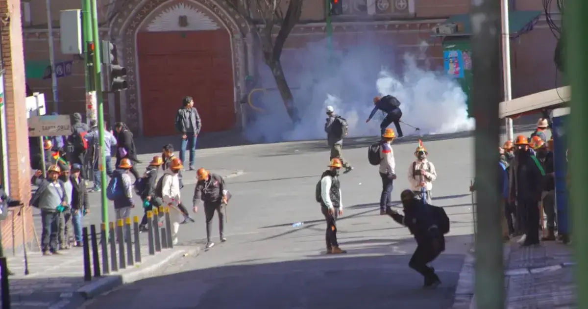 La Policía capturó a un hombre acusado de lanzar dinamita
