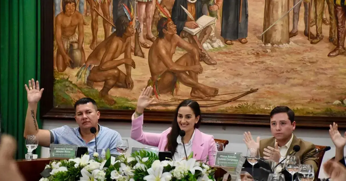 Los 11 concejales aprobaron la ley que resguarda el terreno del mercado Mutualista.
