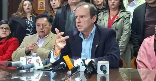 Quiroga brindó este jueves una conferencia de prensa.