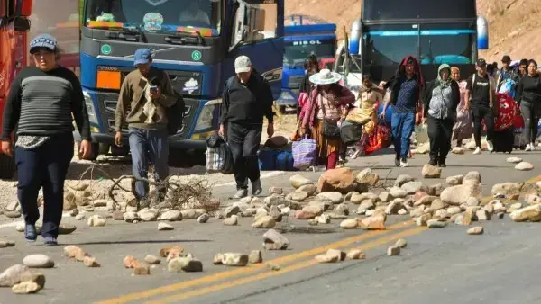 Bloqueo en una carretera de Bolivia.