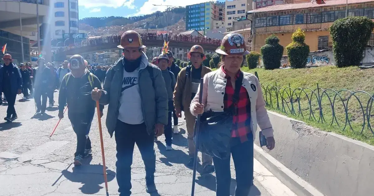 Marcha de mineros en La Paz