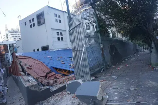 Los destrozos en instalaciones del Ministerio de Educación, en La Paz.