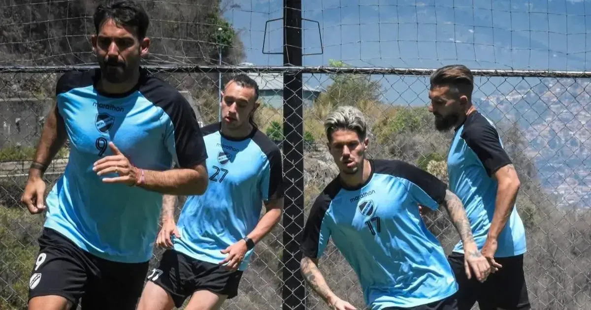 Cauteruccio (izq.), Gariglio, Rodríguez y Echeverría en una práctica.