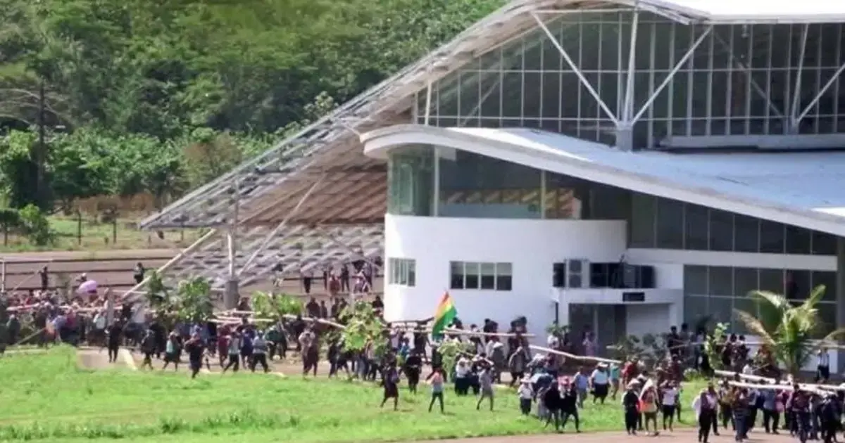 Toma del aeropuerto de Chimoré