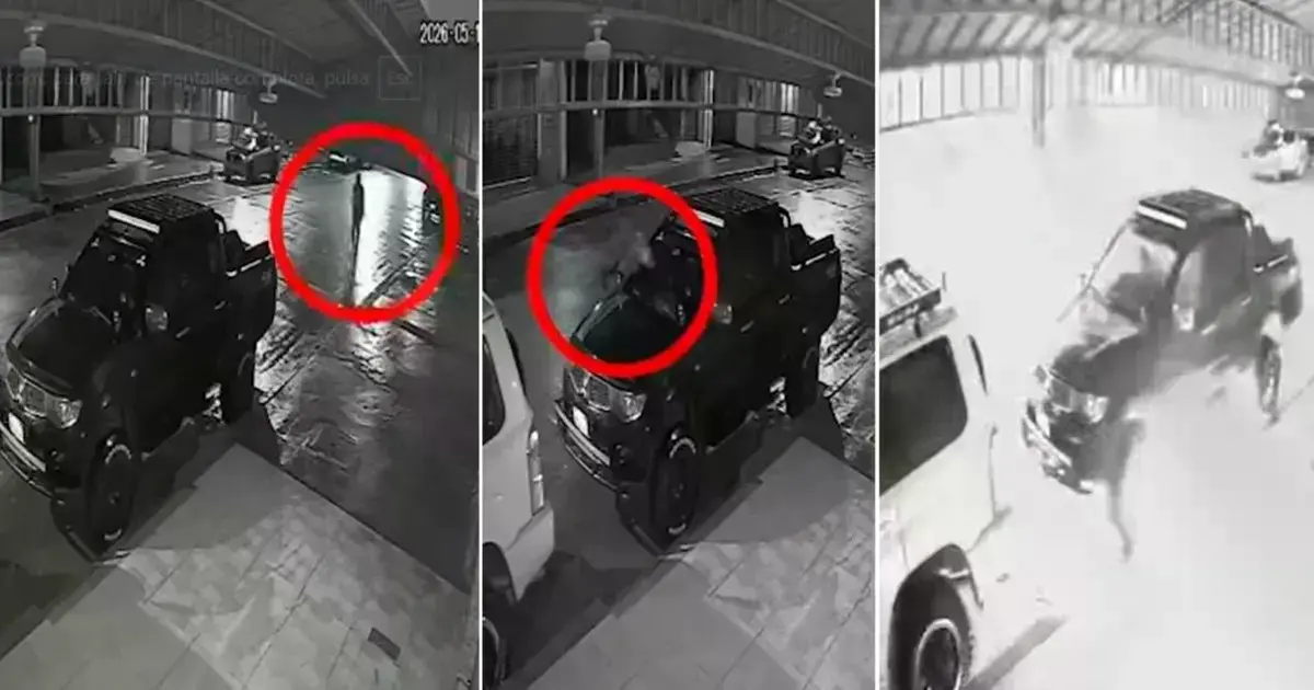 Imágenes de video muestran a un sujeto colocando un explosivo en el vehículo del fiscal.