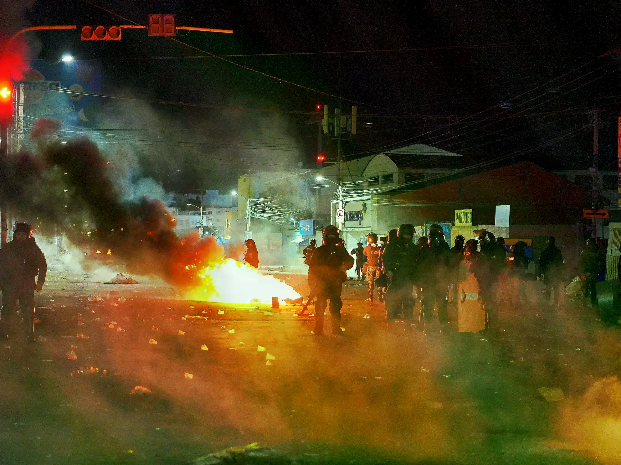 Manifestantes bloquean una carretera en Bolivia.