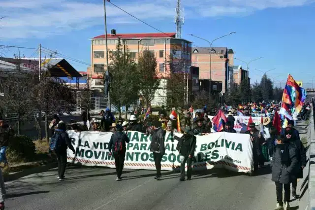 La marcha de afines a Evo Morales en El Alto.