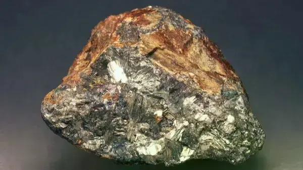 Antimonio. Foto: geologyscience