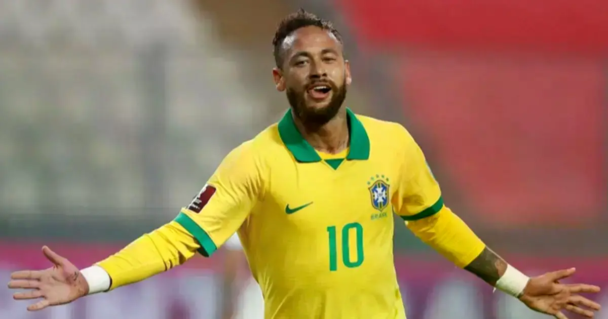 El atacante brasileño durante un partido con Brasil.